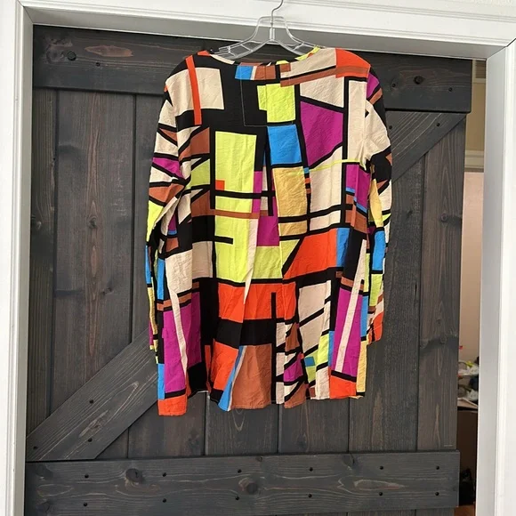 Ali Miles Top💜 - Picture 2 of 5